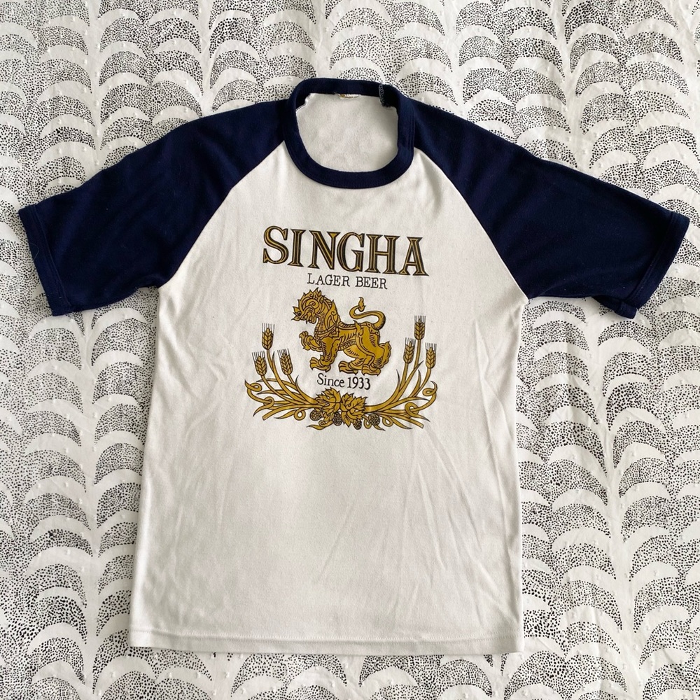Vintage Graphic Tee / Singha Lager Beer T-Shirt
